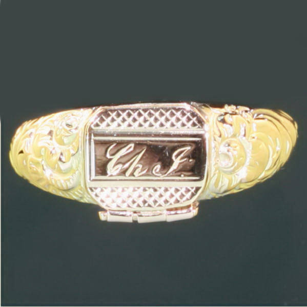 Antique Dutch poison ring